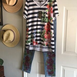 NEW Striped Floral Top and Jeans Set B-1